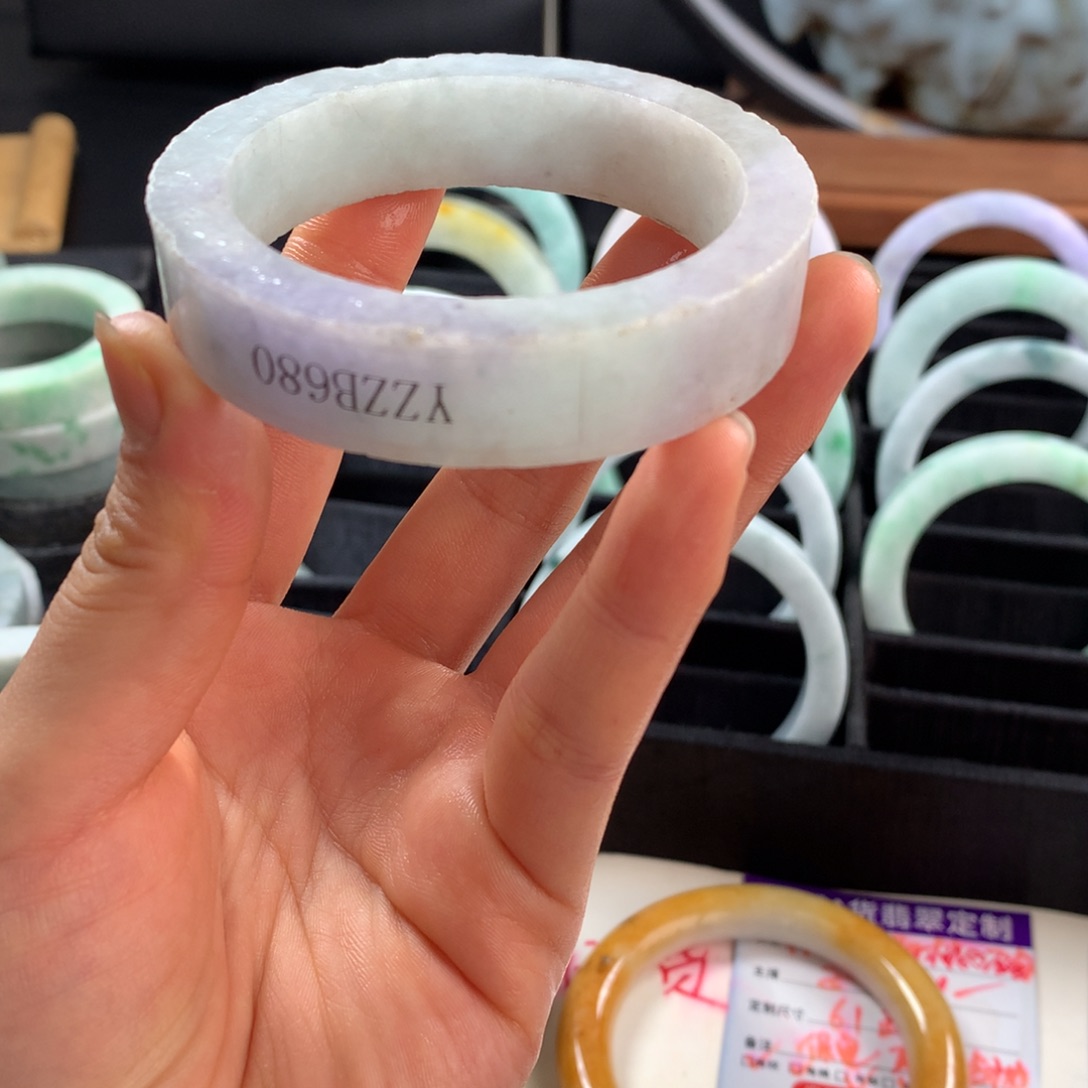 定制翡翠未镶嵌纯天然