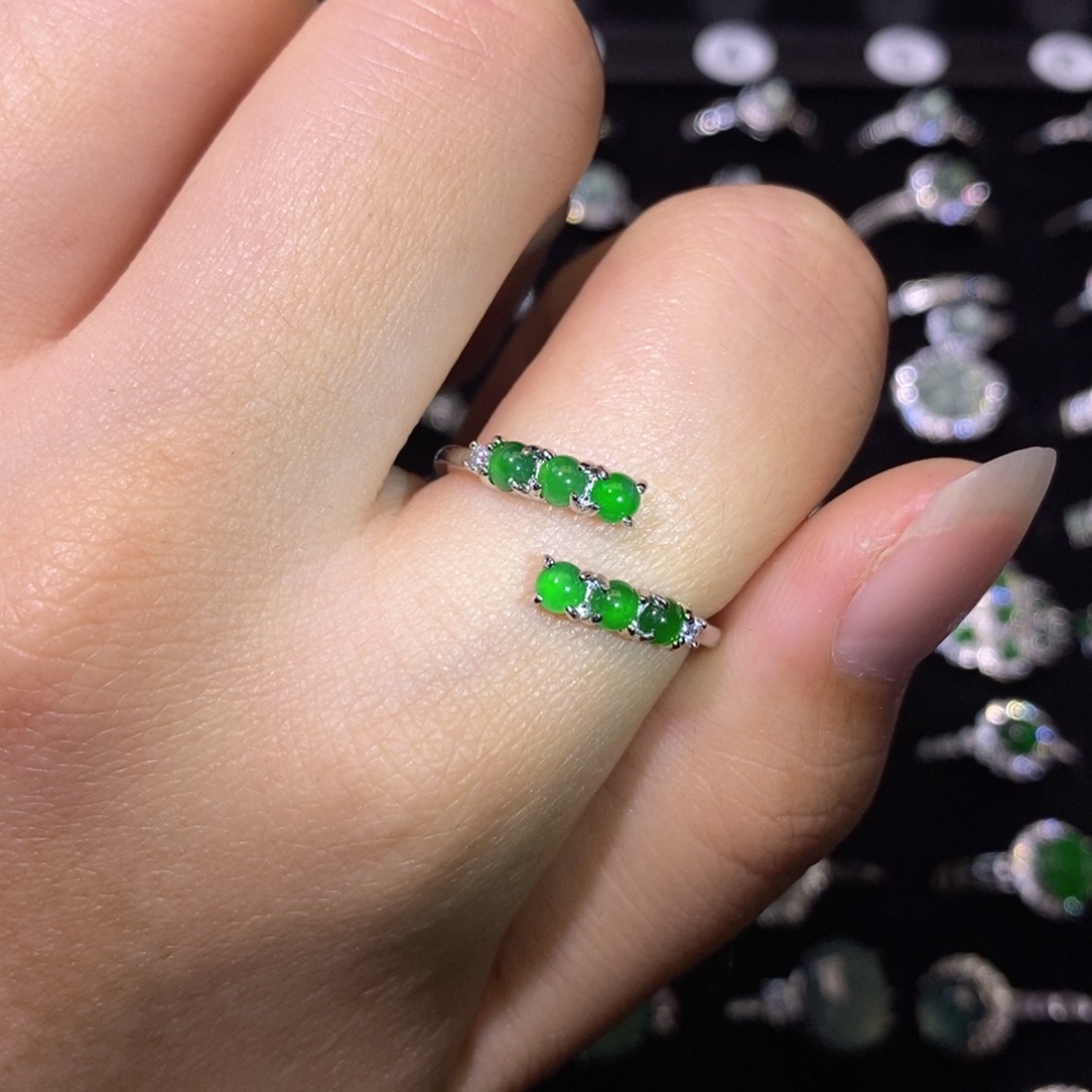 翡翠未镶嵌颈饰天然