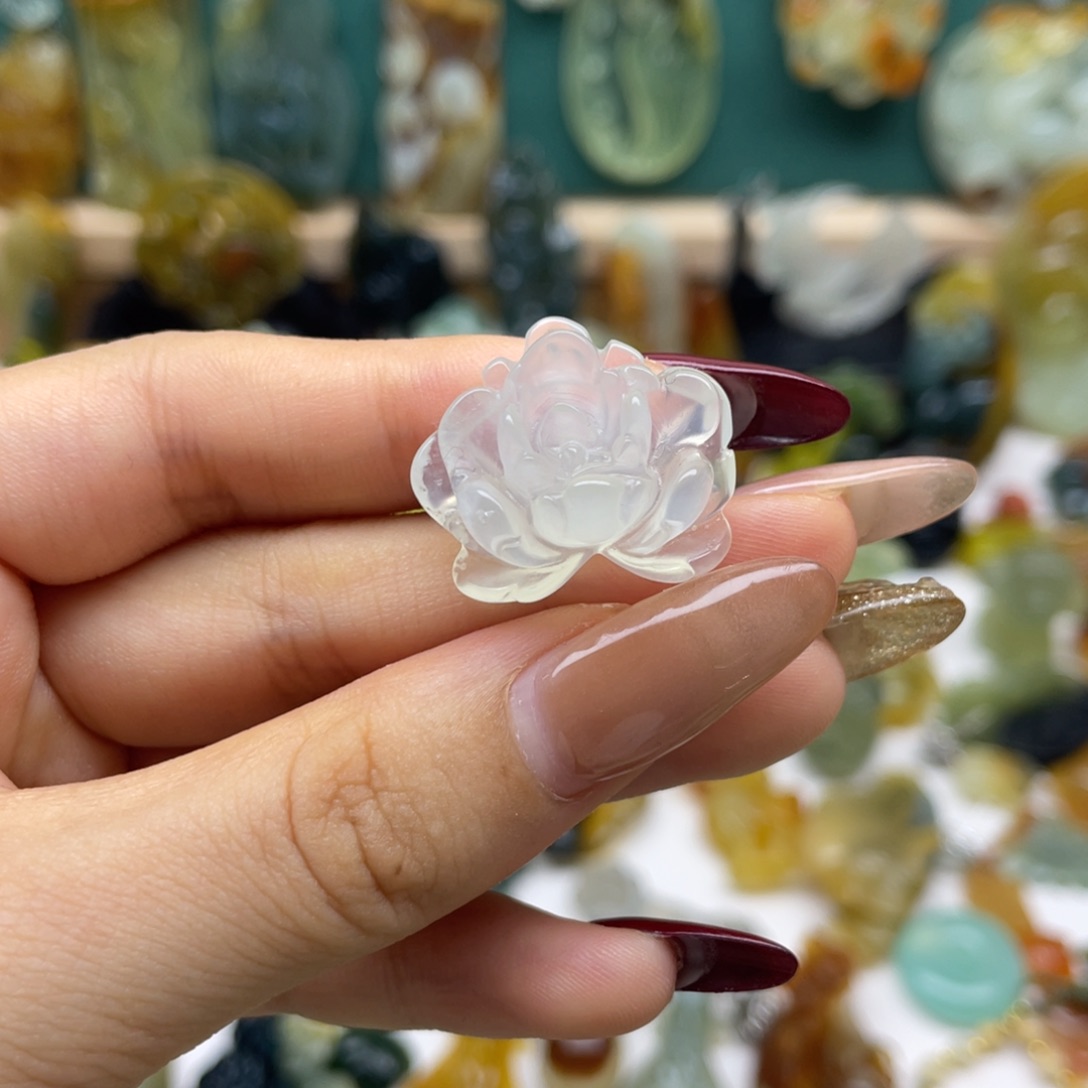 蛇纹石玉吊坠(不含链)未镶嵌
