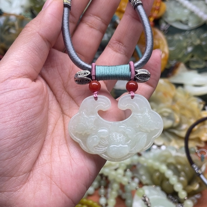 蛇纹石玉手牌合金