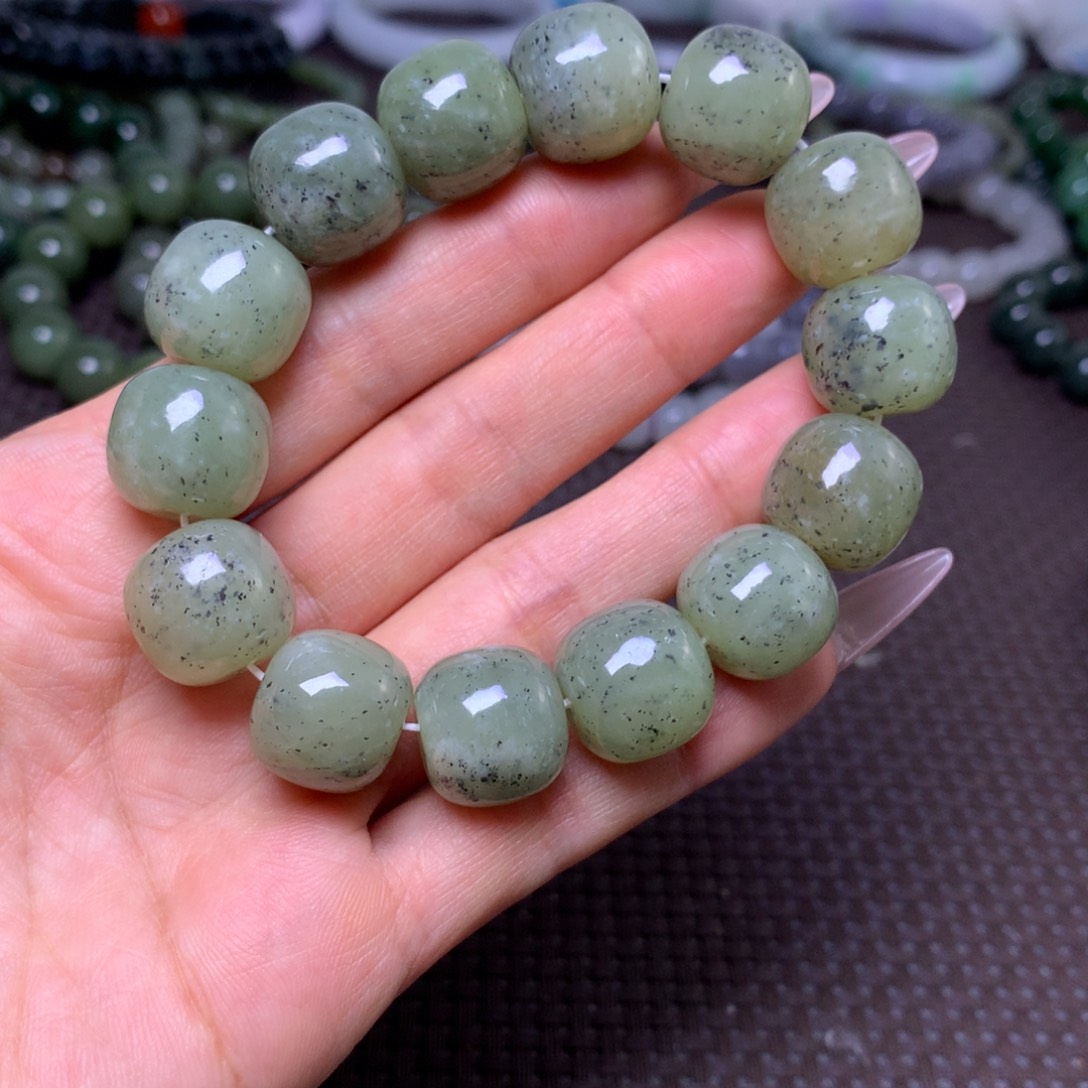 未镶嵌手链和田玉卡16