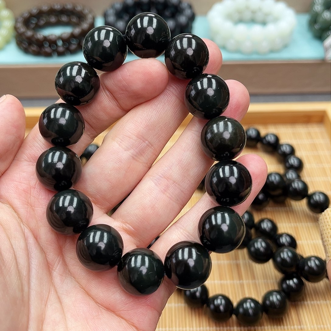 未镶嵌和田玉手链