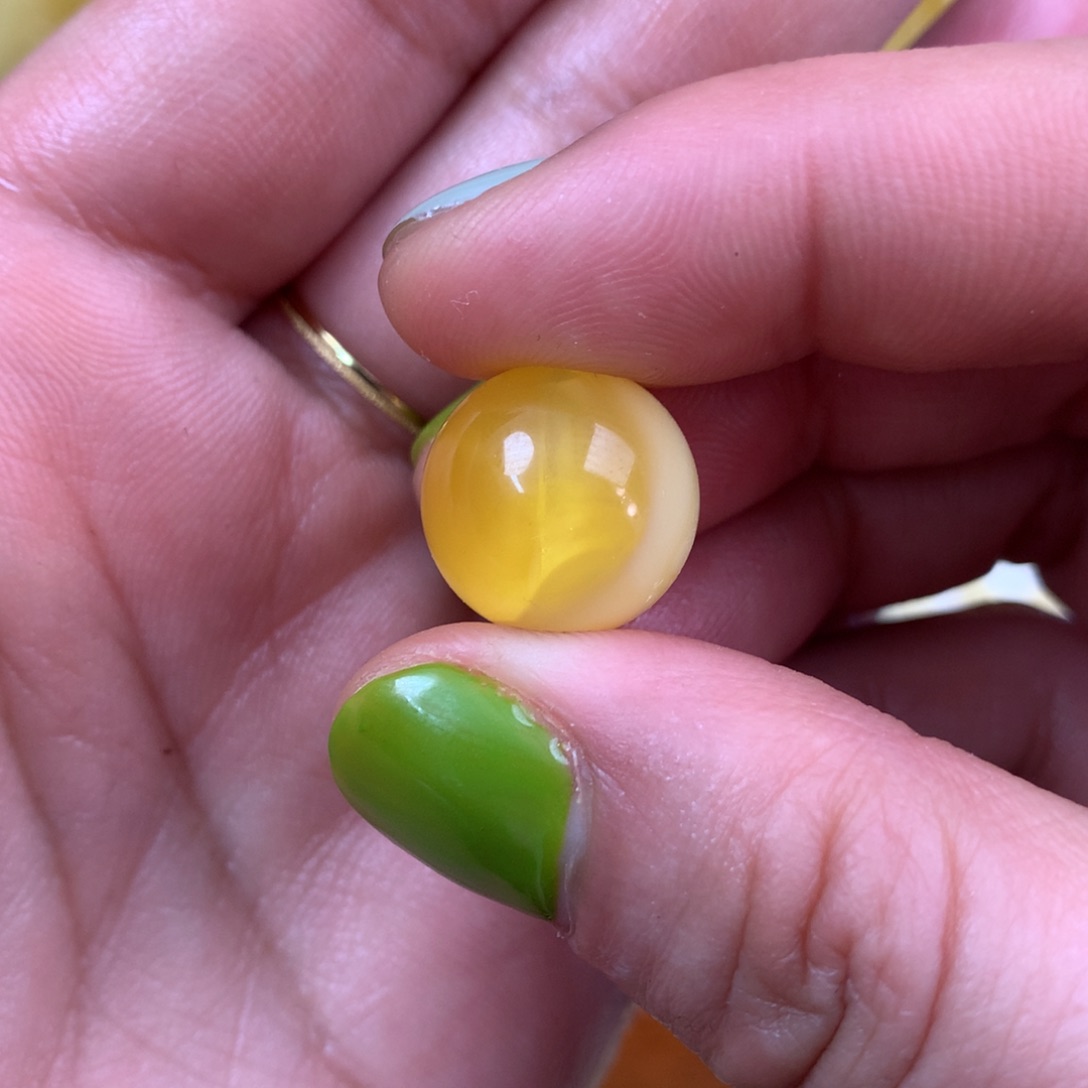 琥珀裸石未镶嵌情*蜜蜡