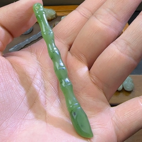 和田玉（碧玉）颈饰未镶嵌定制