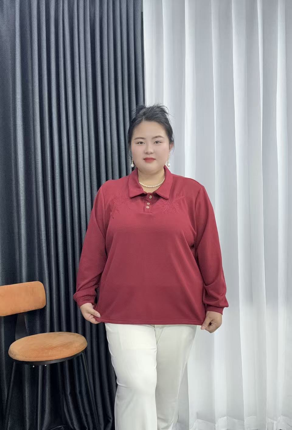120-250斤特大码加肥加大秋季胖妈妈翻领绣花卫衣减龄显瘦上衣女