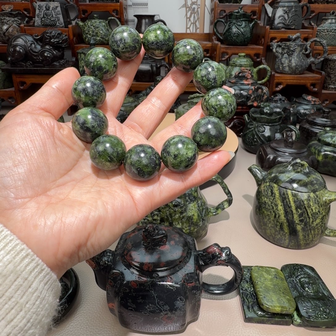 牧***萨蛇纹石玉未镶嵌藏玉药王石精美茶壶
