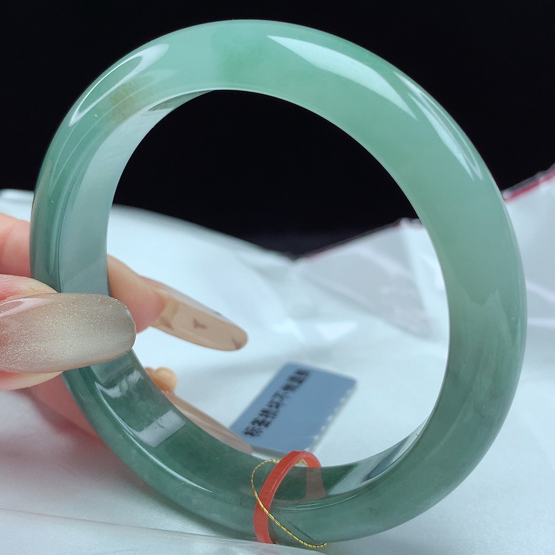 翡翠手镯未镶嵌54圈3258