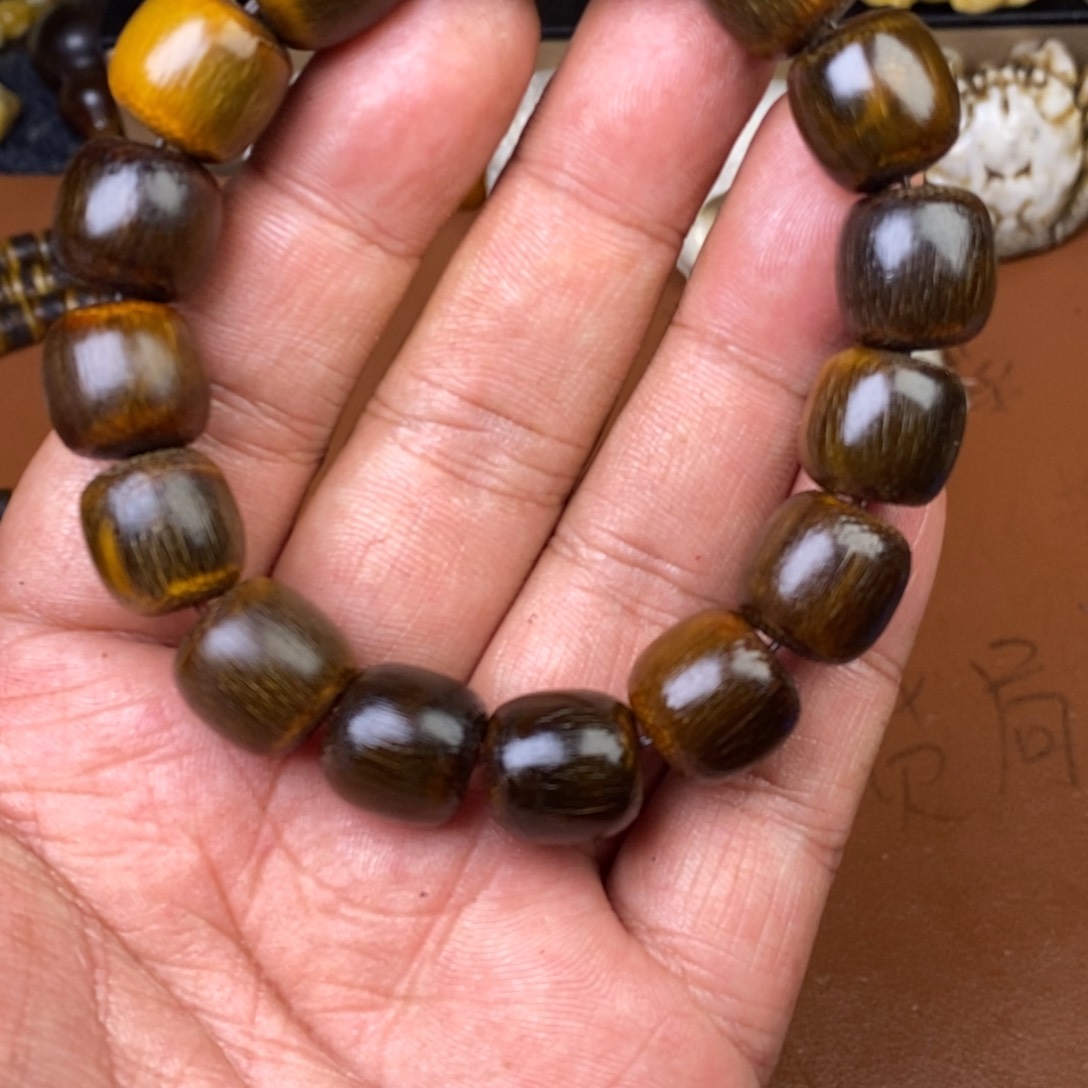 其他驼骨人工忙着