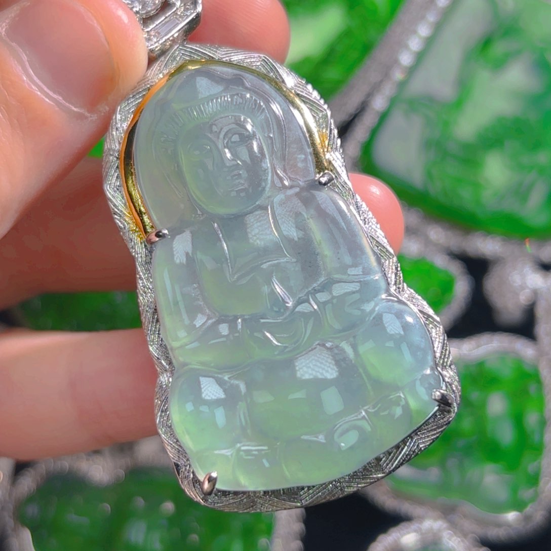 翡翠颈饰未镶嵌观音