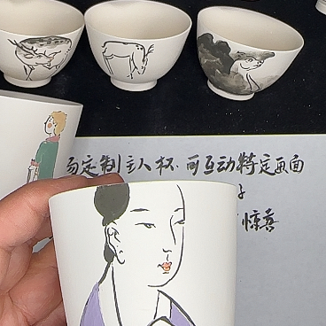 仕女青花五彩8天后发货