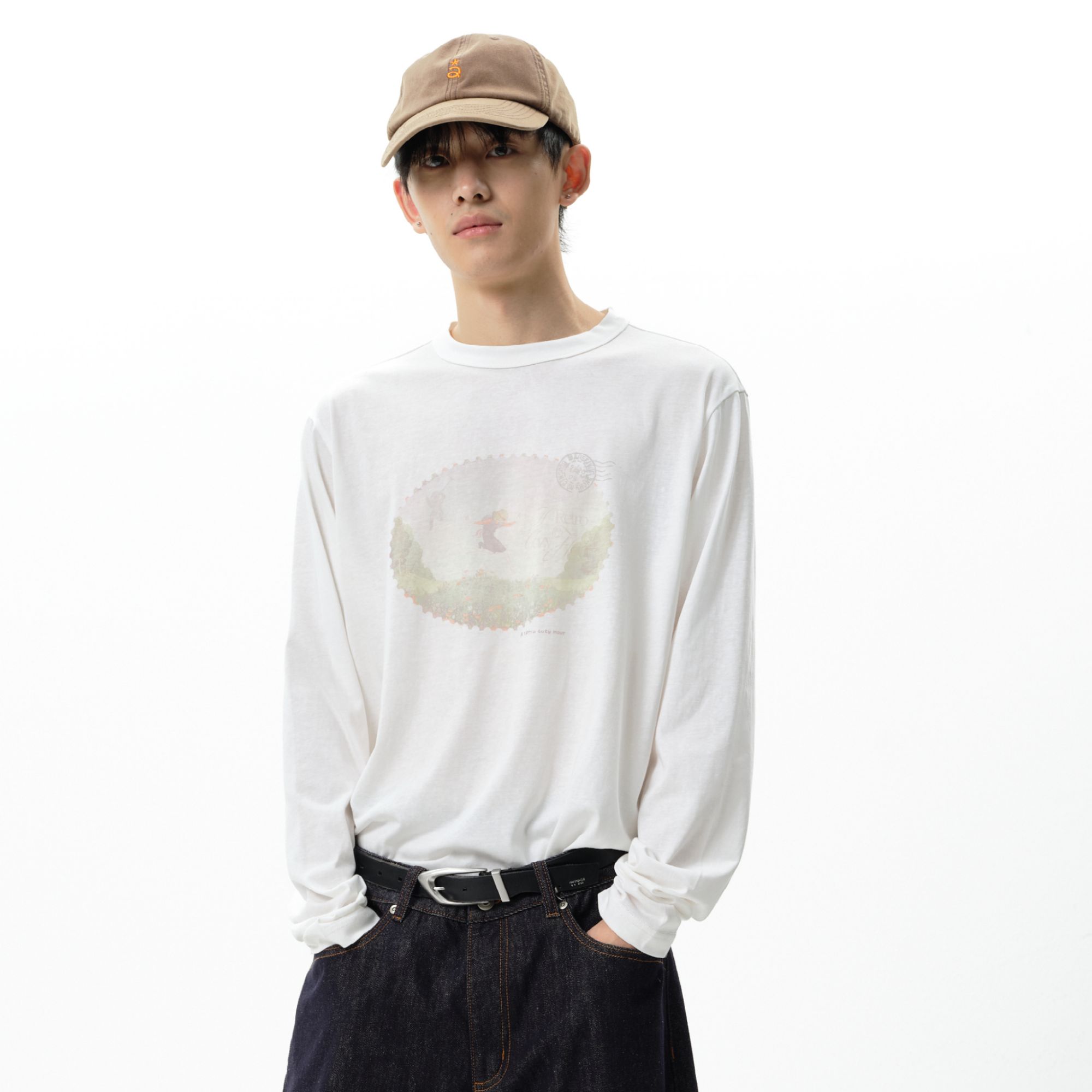 roaringwild a arch 咆哮野兽  白色邮票印花雪花棉长袖T恤