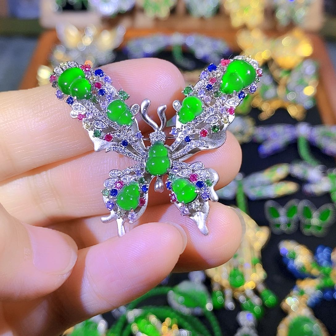 颈饰银S925镶嵌翡翠