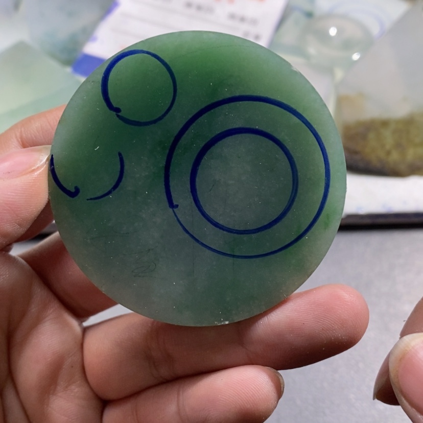 【闪购商品】翡翠挂件未镶嵌黑**0