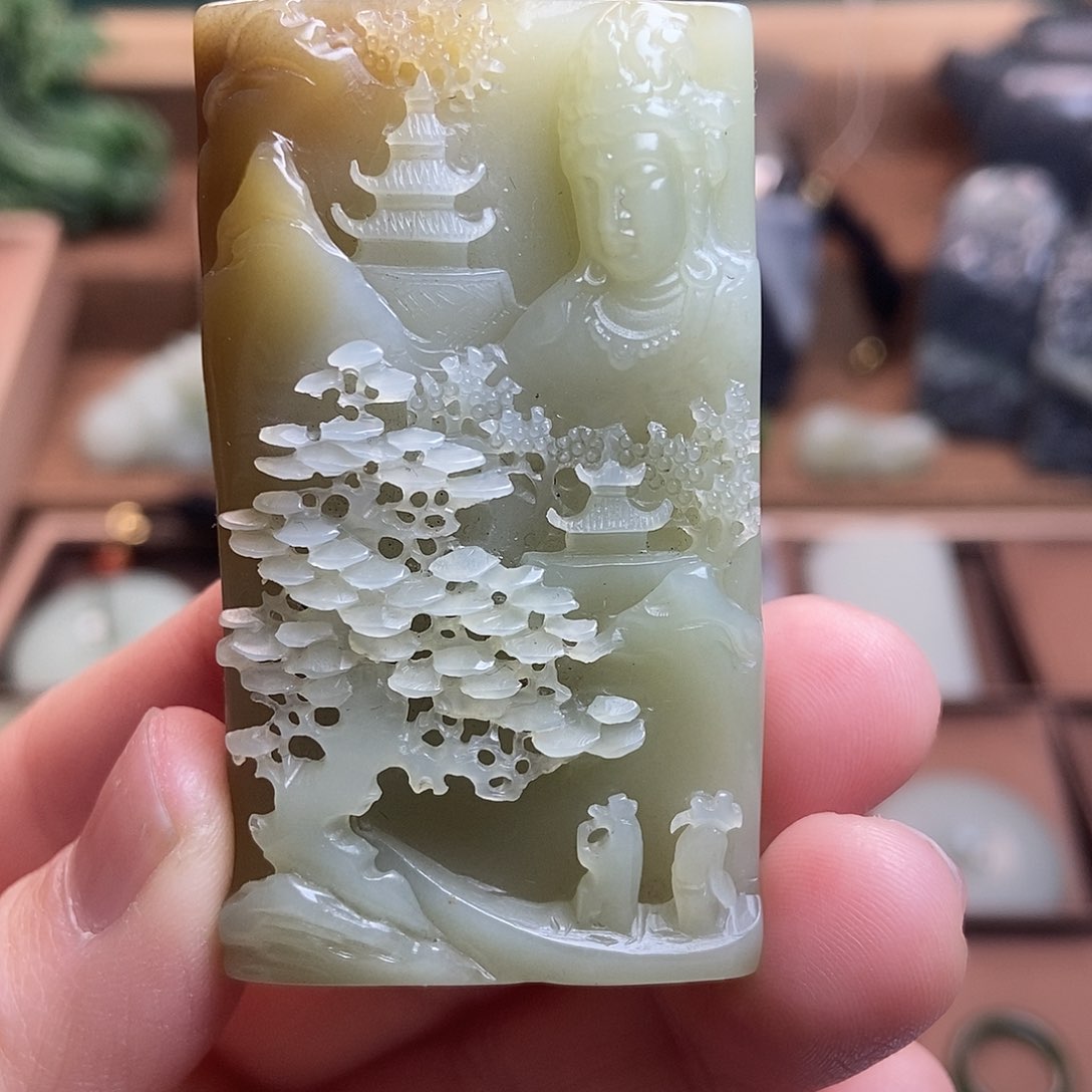 和田玉（糖玉）颈饰未镶嵌