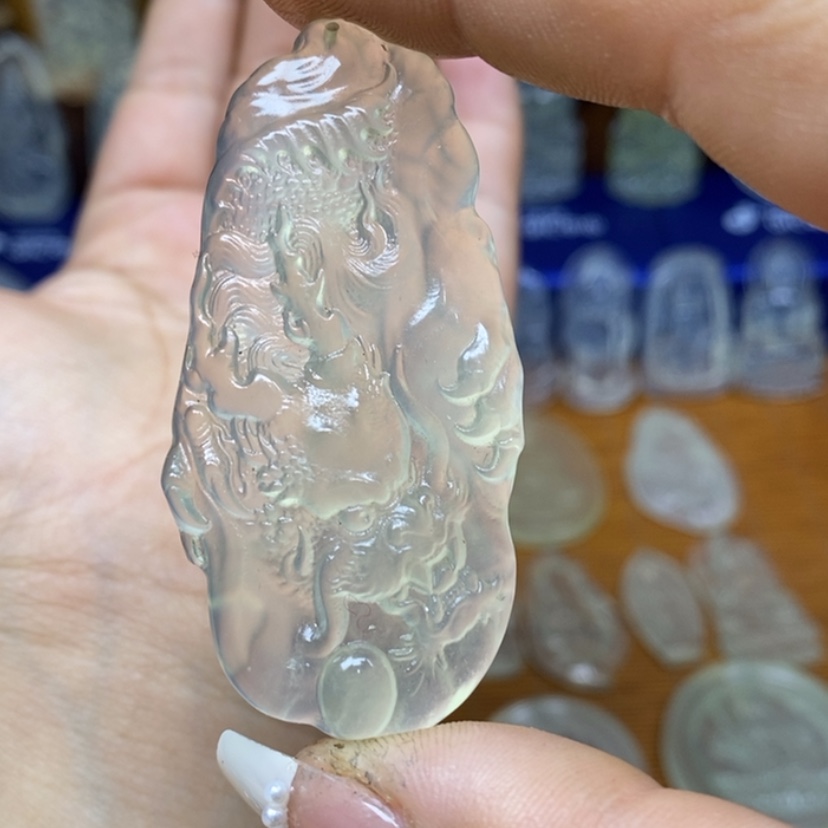 【闪购商品】蛇纹石玉颈饰未镶嵌