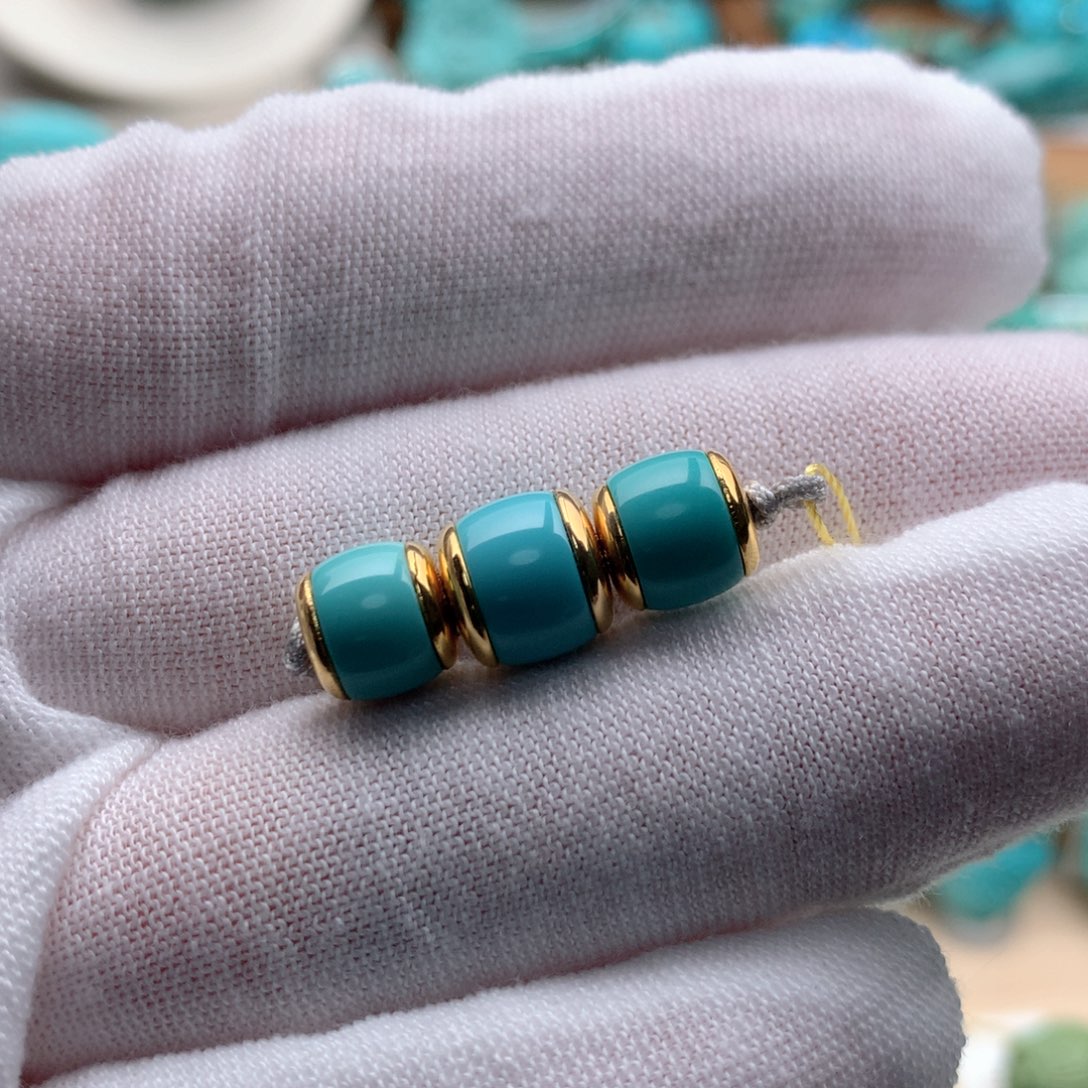 绿松石颈饰18K金镶嵌