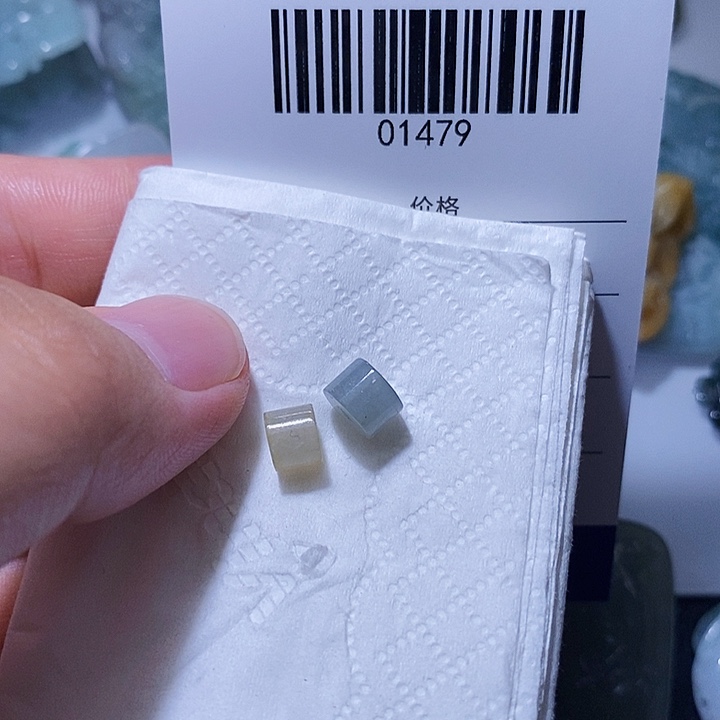 翡翠未镶嵌颈饰天光墟翡翠市场现金代购