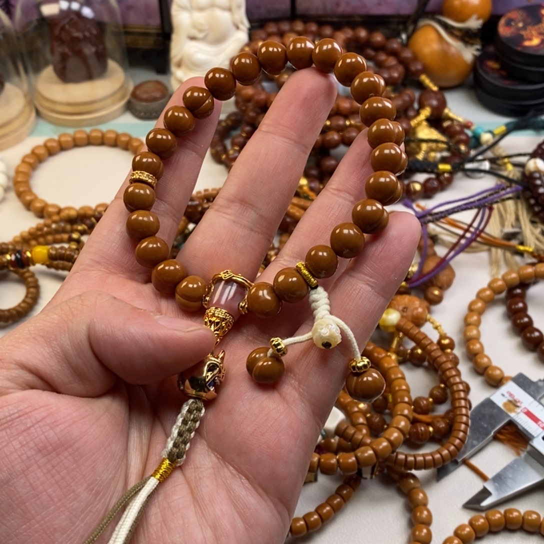 猴头核桃吊坠。。。。。。。。。。。