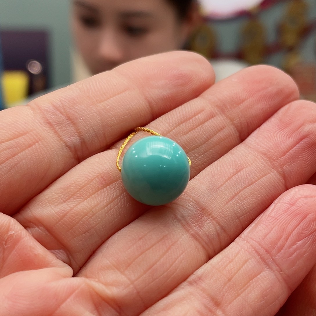 绿松石颈饰未镶嵌