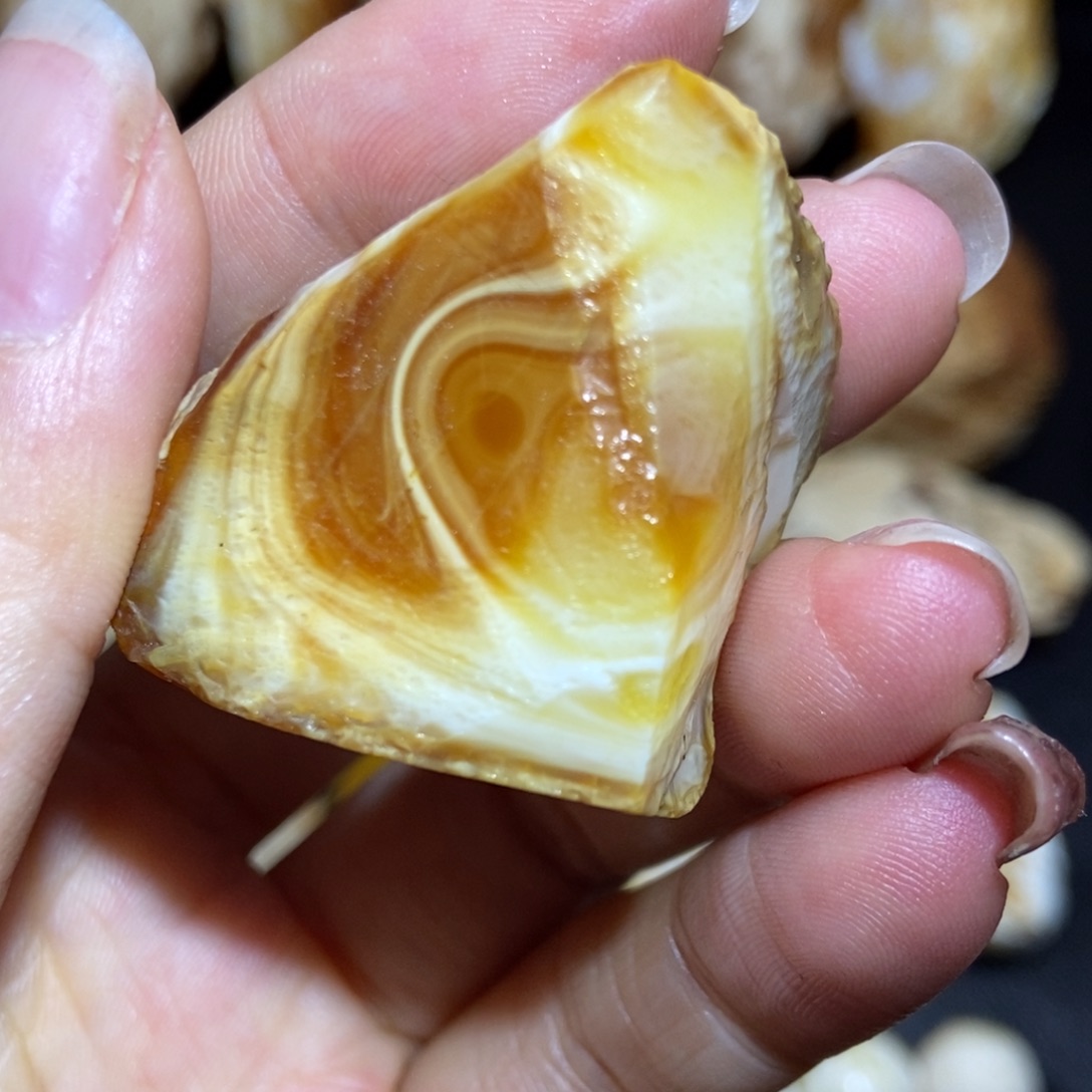 定制琥珀未镶嵌定制