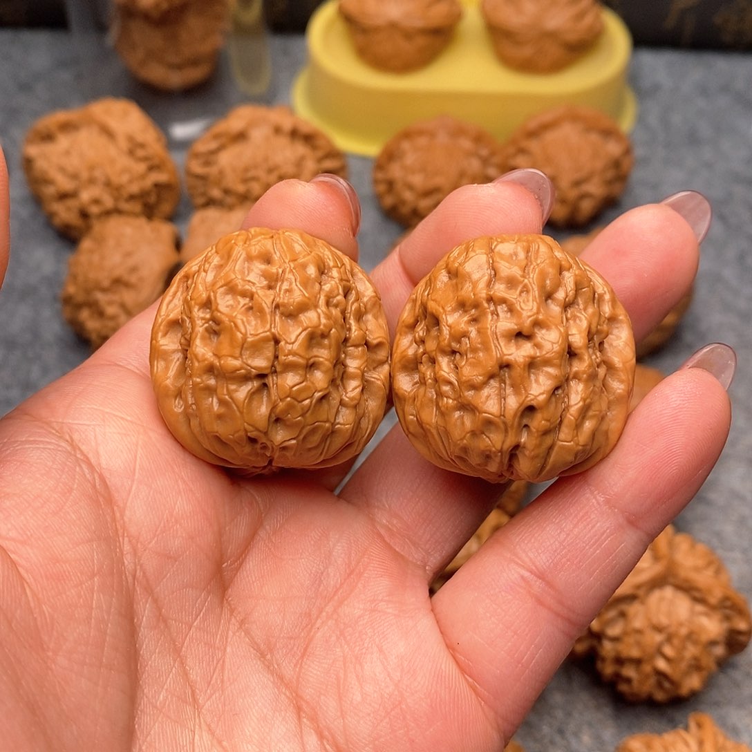 文玩核桃把件甲骨文32全