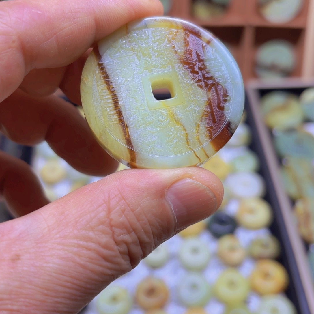 岫玉岫玉山鬼未镶嵌