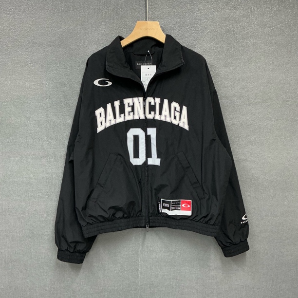 全新未使用 Balenciaga/巴黎世家 篮球系列刺绣运动风夹克外套M码