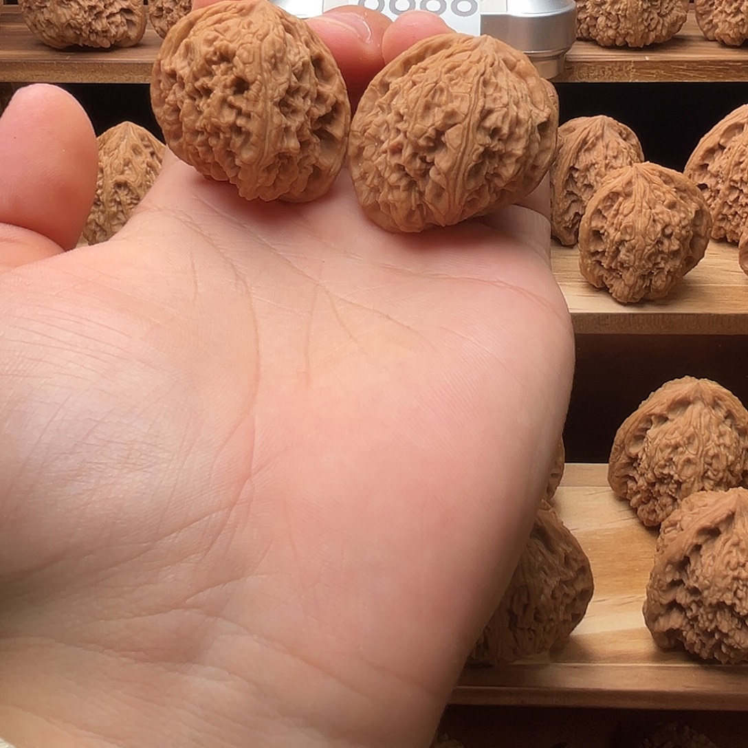 文玩核桃吊坠团子