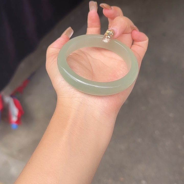 东陵石手镯未镶嵌