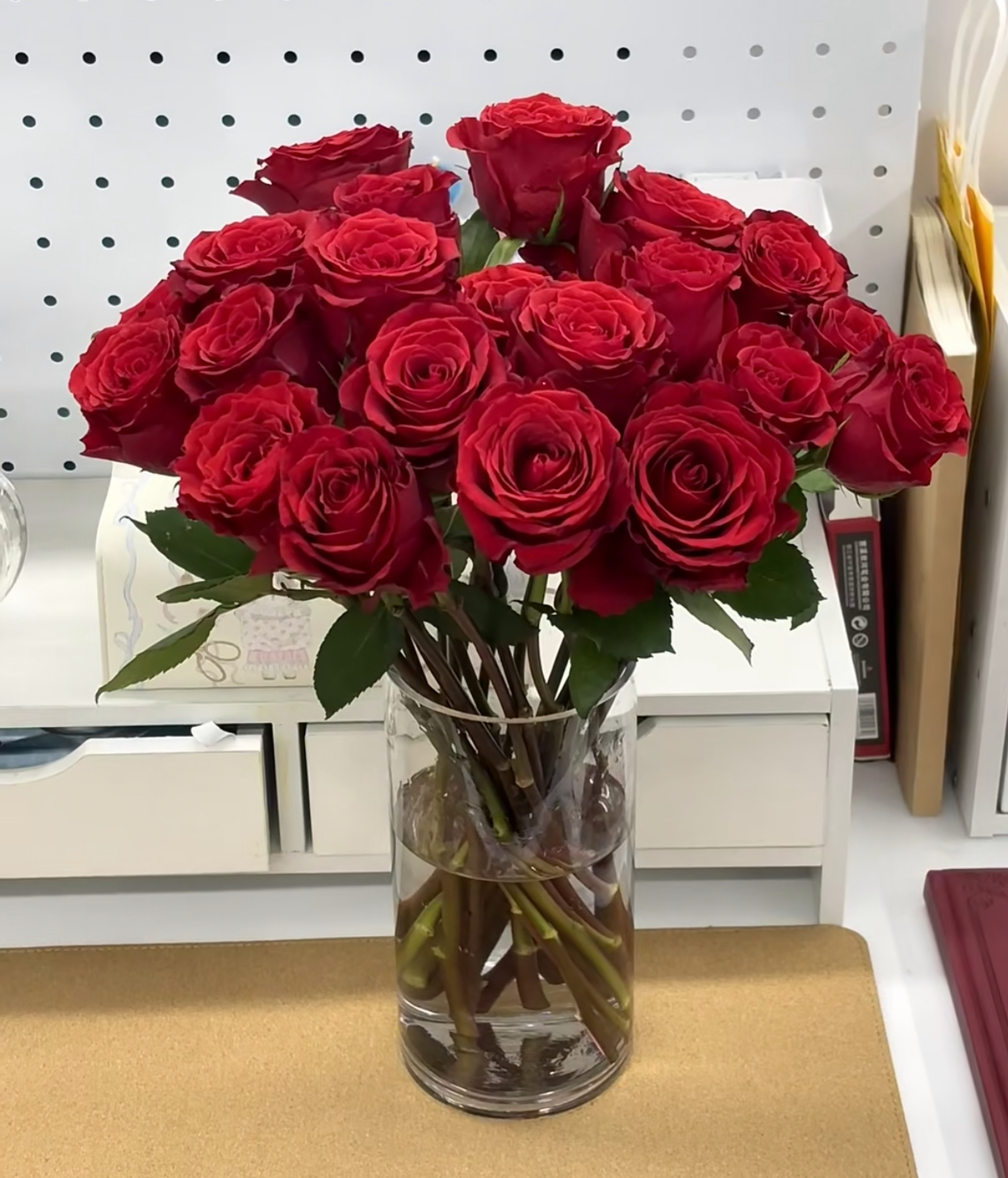 红玫瑰香水百合组合 云南基地直发 【同地址两单京东或顺丰】