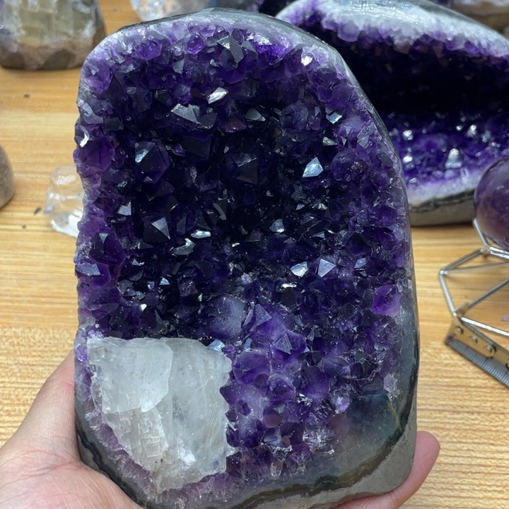 紫晶方解石未镶嵌