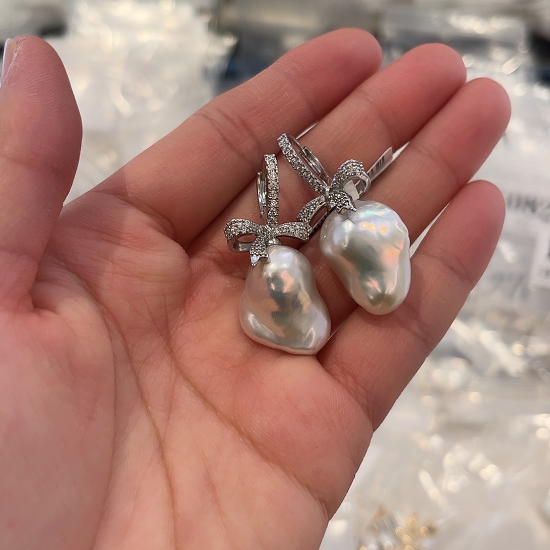 淡水珍珠耳饰合金