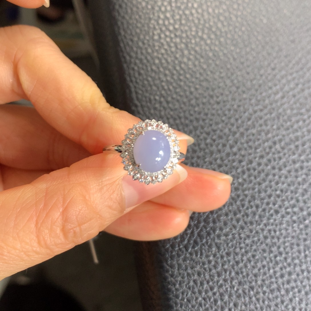 翡翠戒指18K金镶嵌翡翠