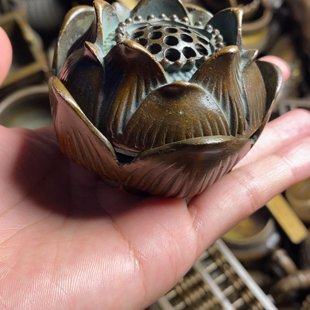 精美铜器做工精良