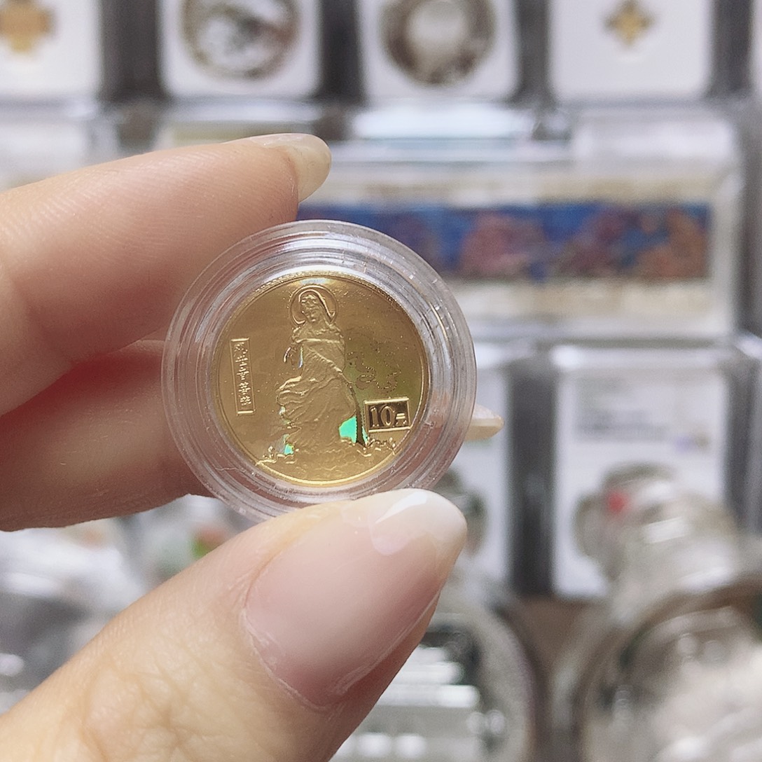 纯金2000年滴水观音原证配盒