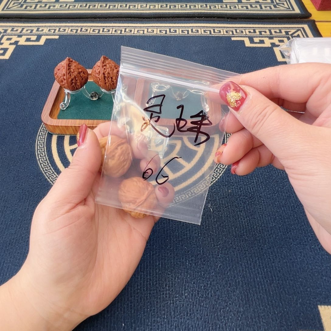 文玩核桃把件灵珠