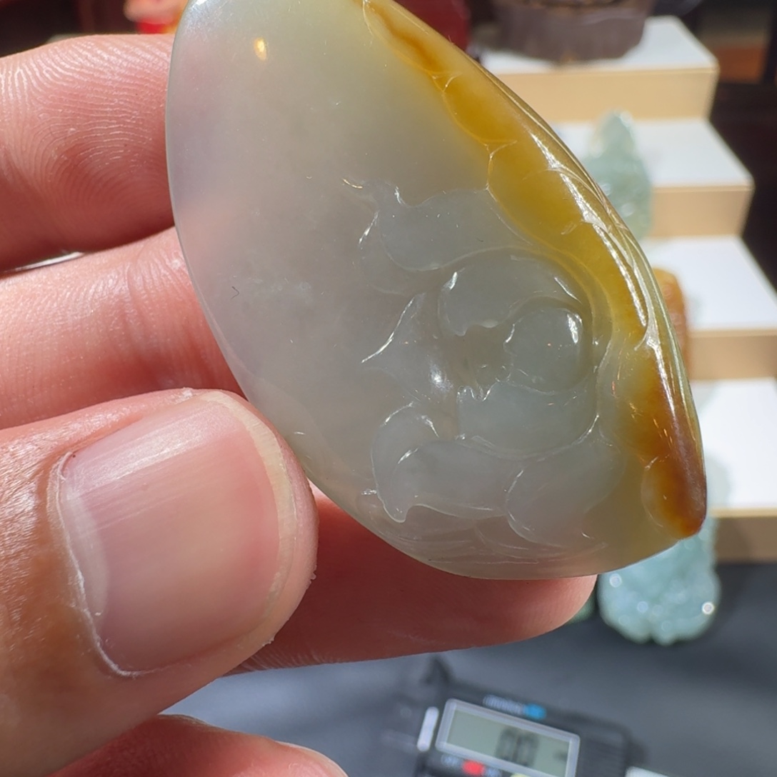 翡翠未镶嵌挂件荷花