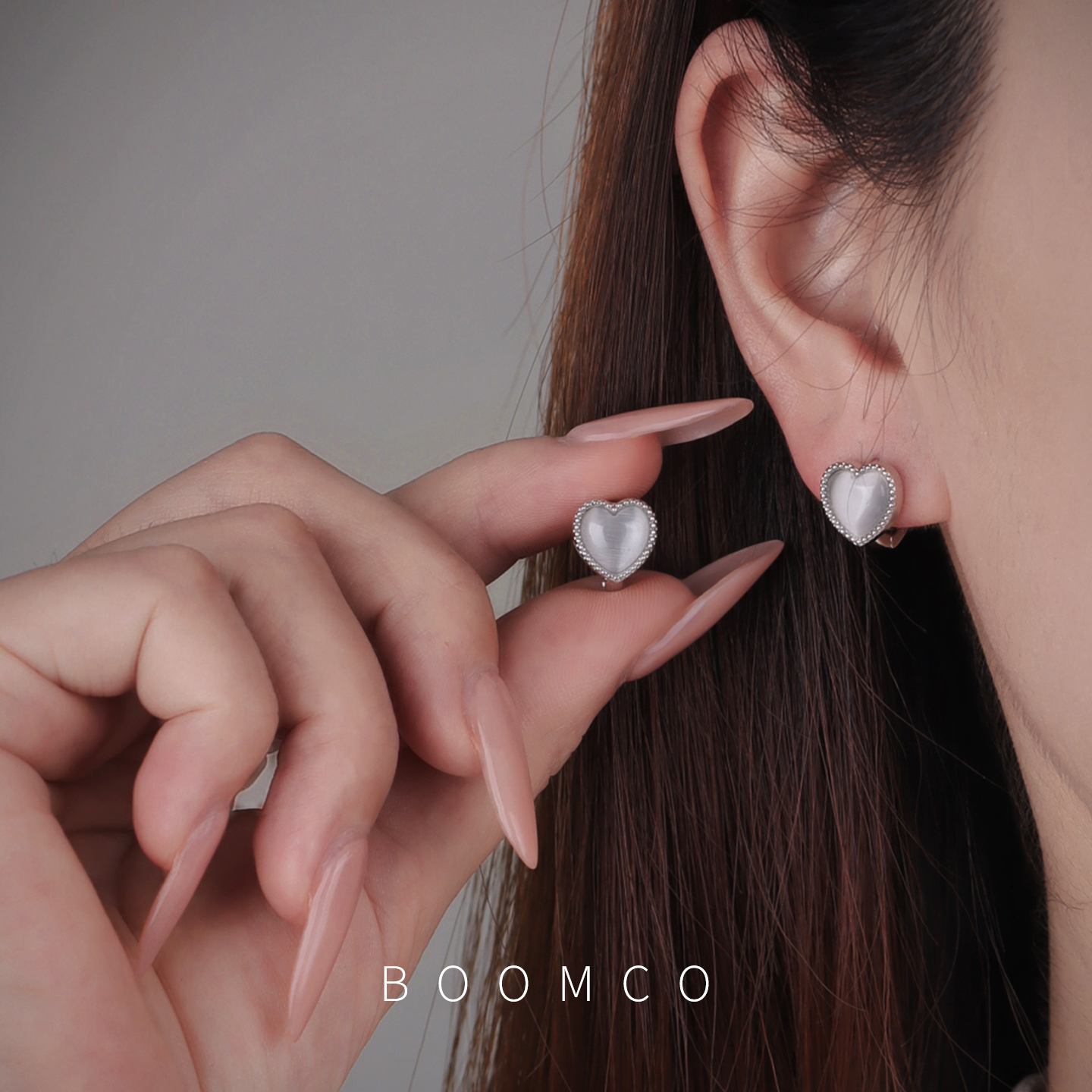 BOOMCO 铜合金耳饰 猫眼石爱心耳环小众轻奢耳扣法百搭耳夹耳饰