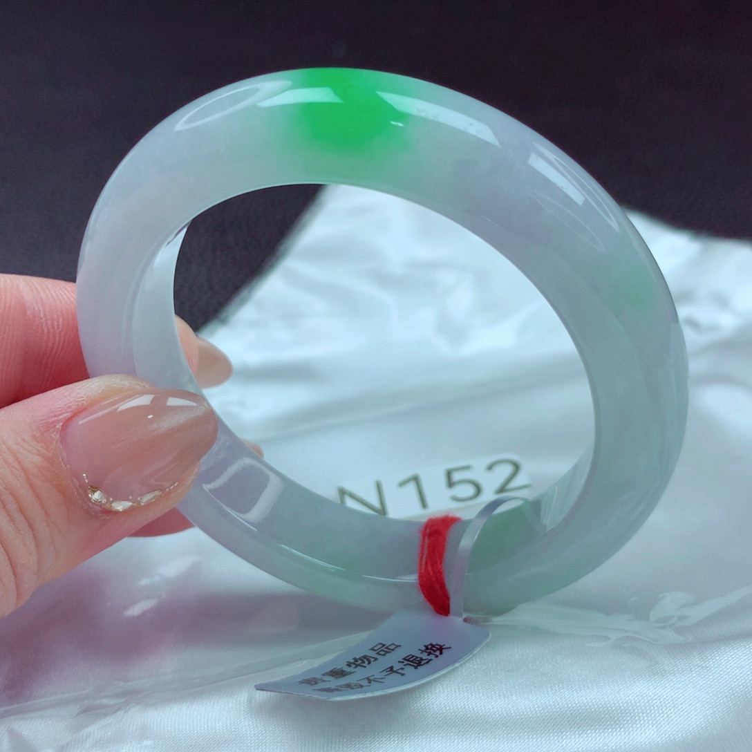 翡翠手镯未镶嵌手镯88