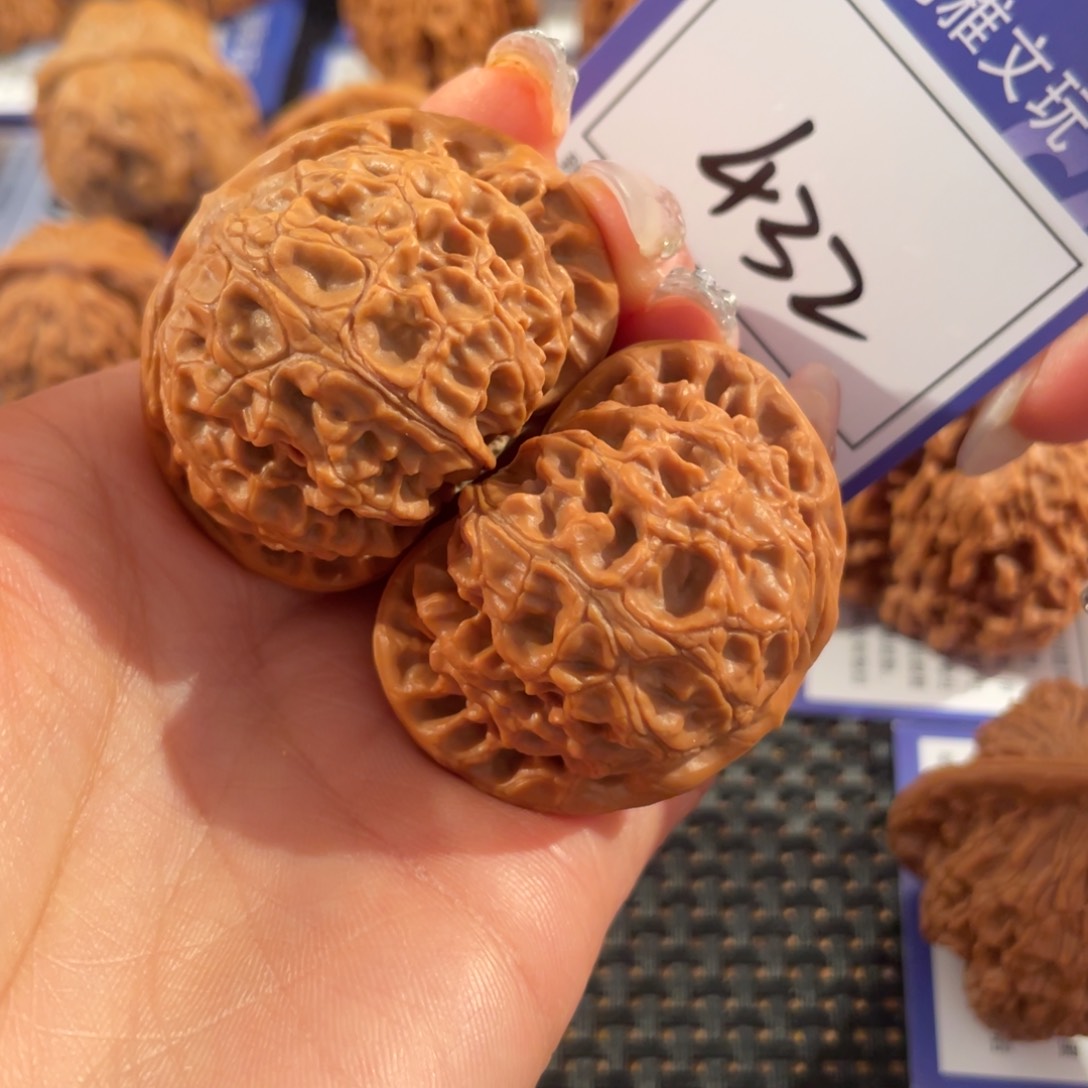 文玩核桃把件432号4.5宫灯