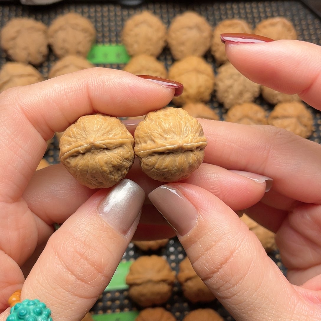 文玩核桃吊坠22尺全品瓷娃娃0007