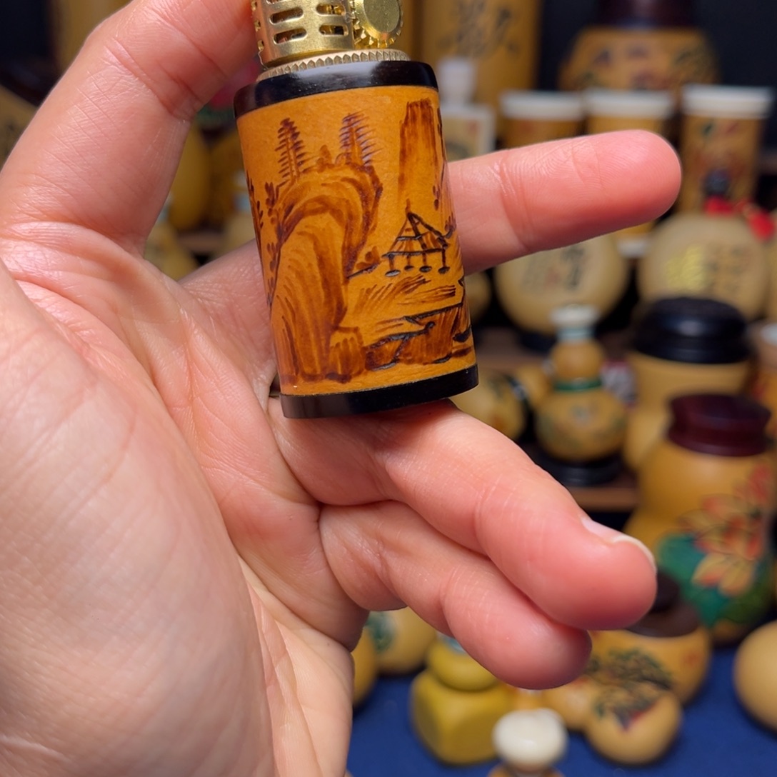 大叶紫檀（黑酸枝木类）