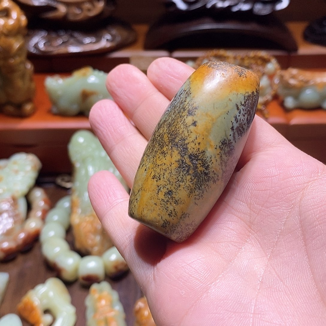 岫岩河磨玉（透闪石质玉）珠宝奇石未镶嵌孙*圣