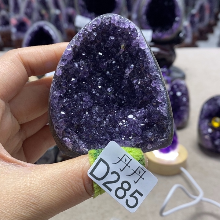 未镶嵌水晶大型摆件（非配饰）