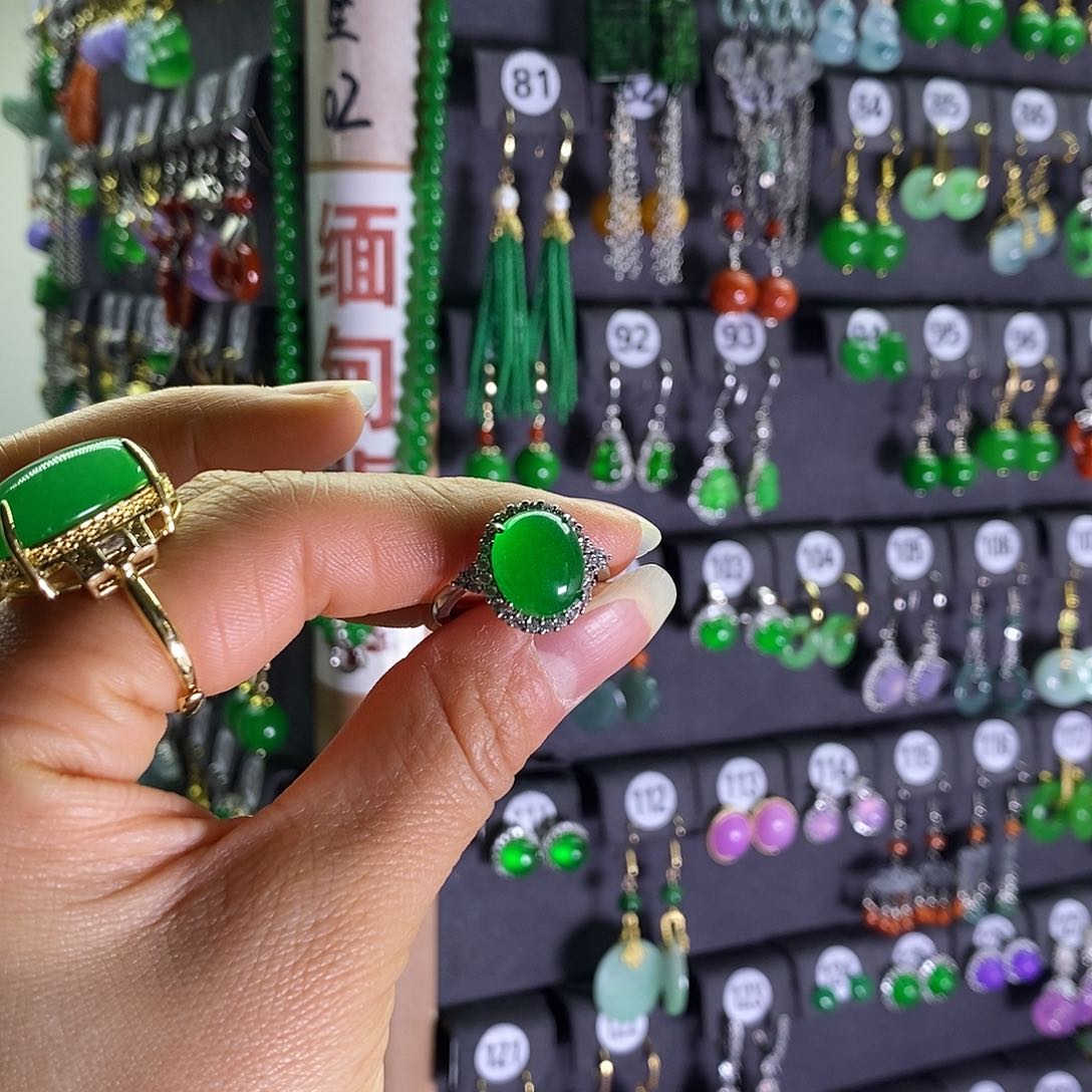 银S925镶嵌翡翠耳饰戒指