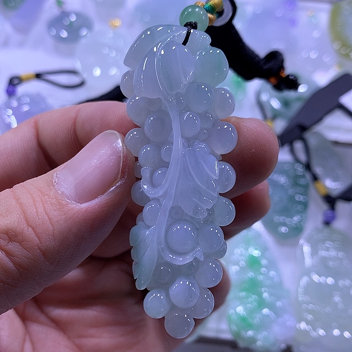 翡翠颈饰未镶嵌天然翡翠A货吊坠