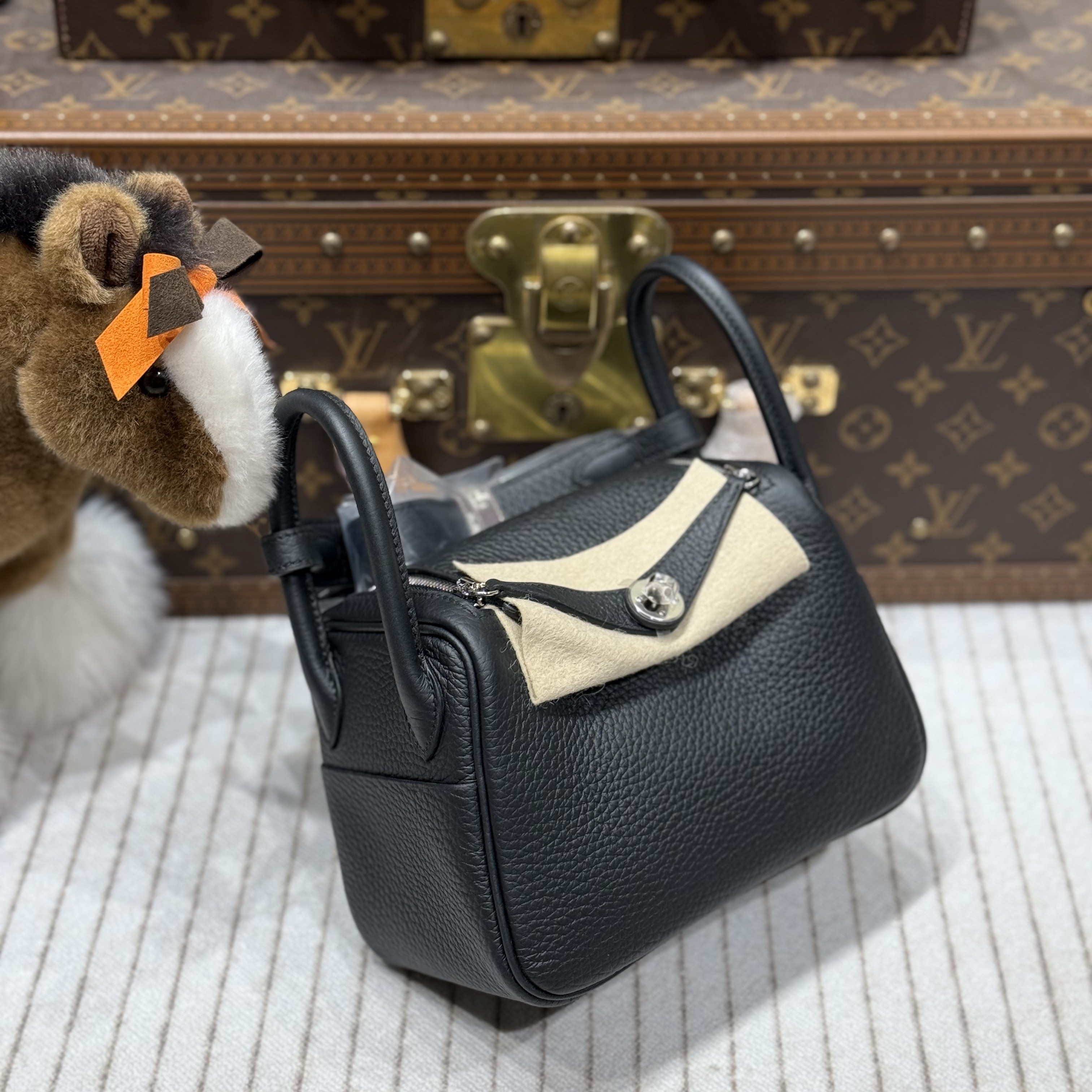 全新未使用 Hermes/爱马仕 lina/w刻爱马仕黑银mini lindy包