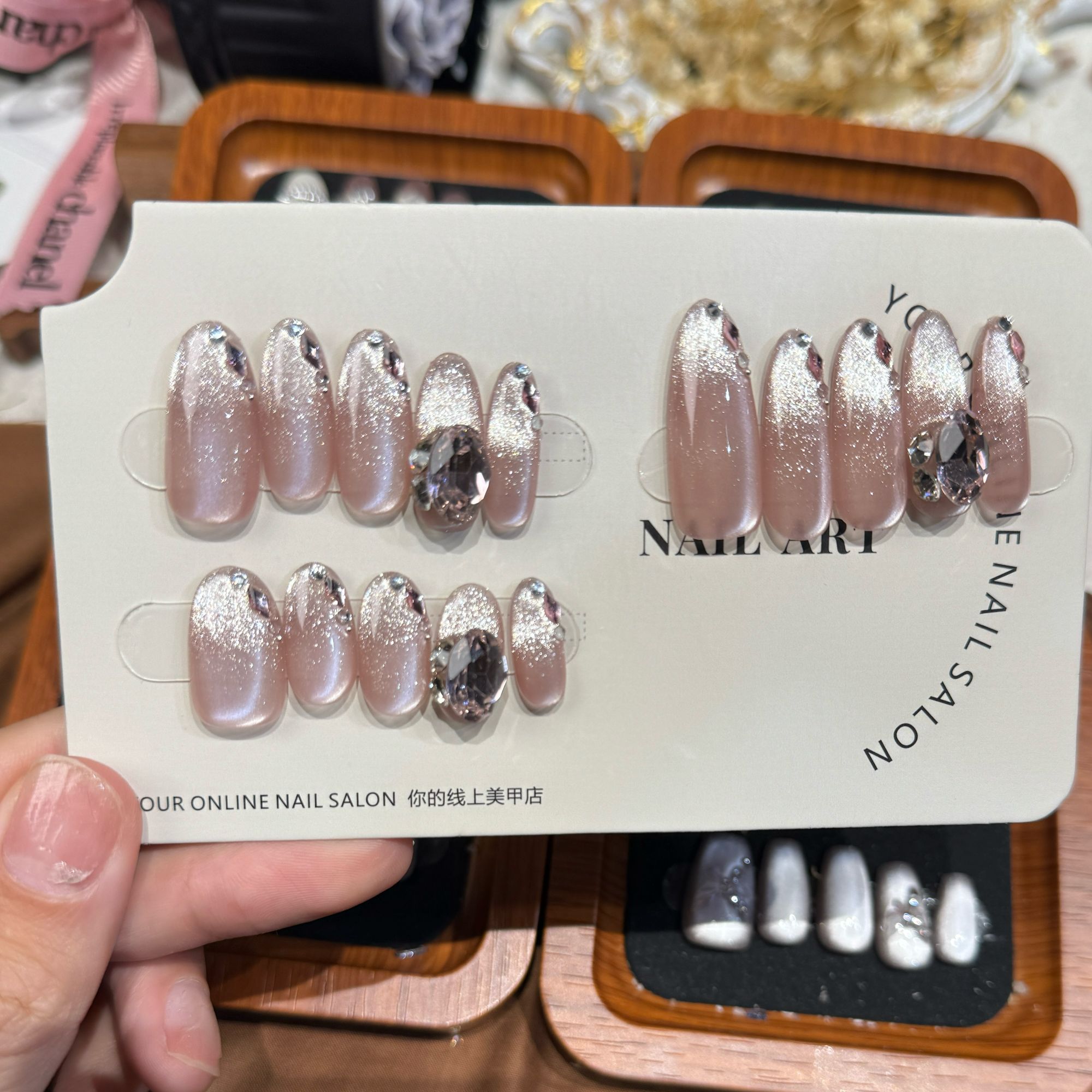 【荔枝乌龙】2025新款夏日轻奢鸽子蛋锆石纯手工穿戴甲