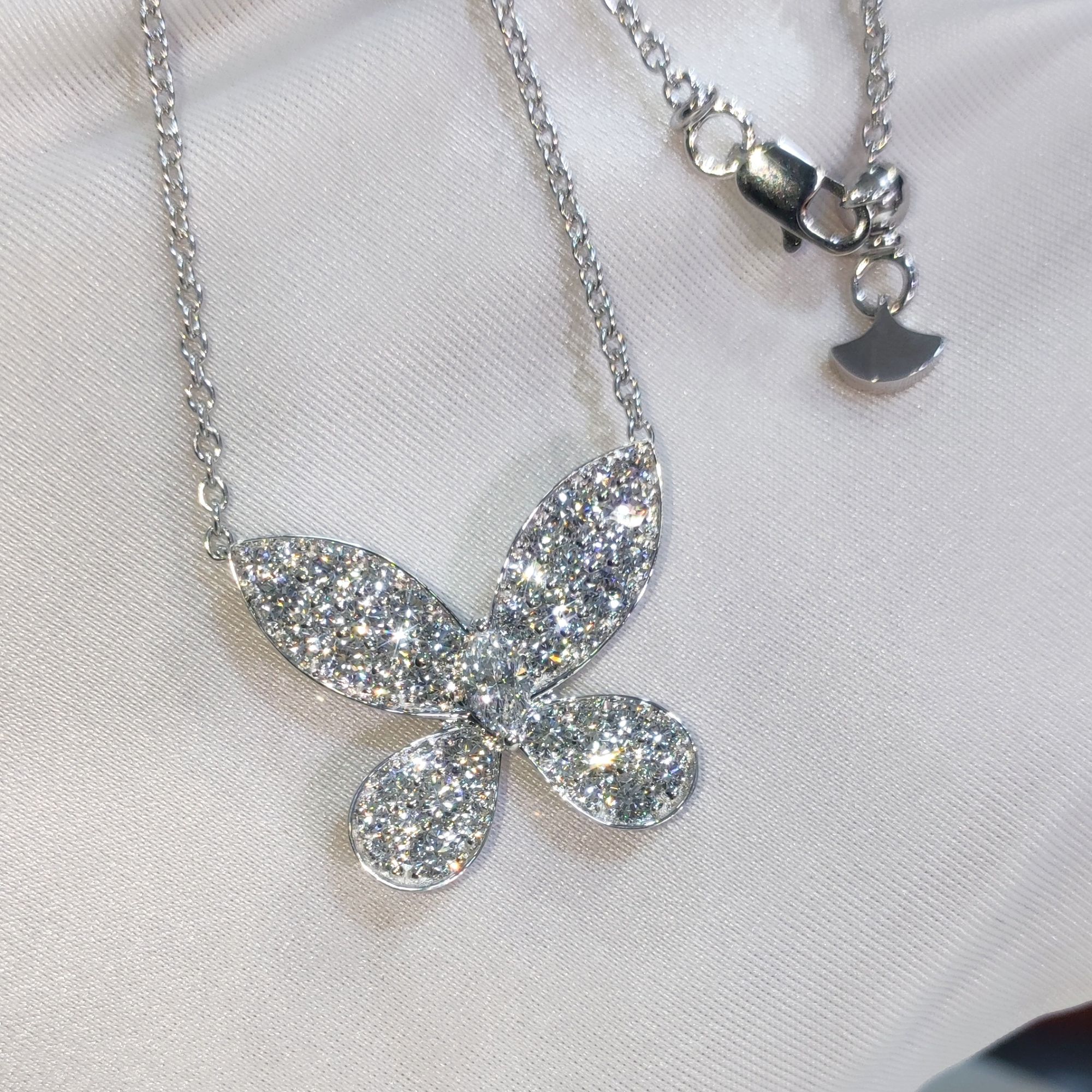 实验室培育钻石18K大号22MM满钻蝴蝶项链 顶版