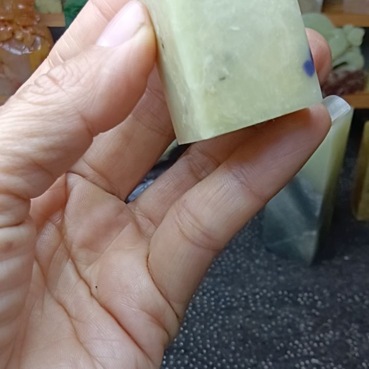 老挝石青田老封门蓝星